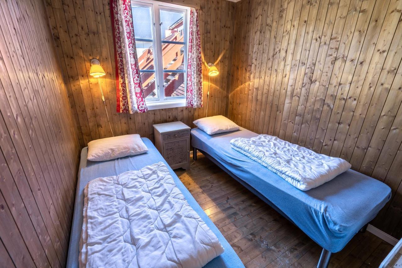 Klingenberg Rorbuer Villa Sorvagen Ngoại thất bức ảnh